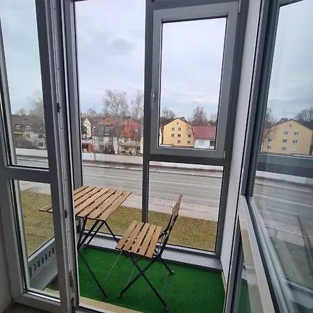 South - Modern & Stylish